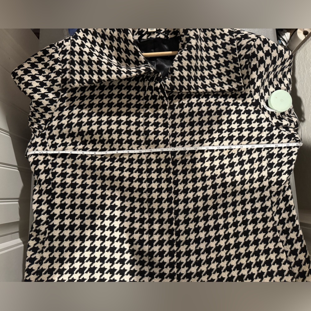 Houndstooth Black and White Coat - Picture 8 of 10